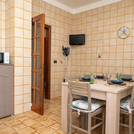 Casa Amendola A 1km Dal Centro Storico, 2 Bagni *