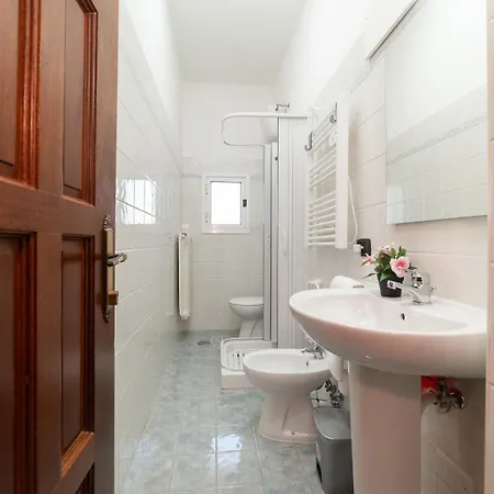 Casa Amendola A 1km Dal Centro Storico, 2 Bagni * أوستوني