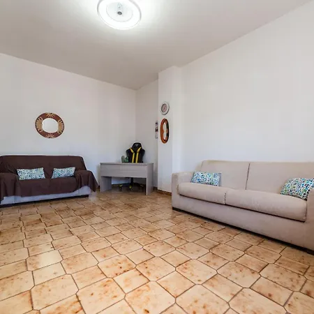 Casa Amendola A 1km Dal Centro Storico, 2 Bagni Apartamento